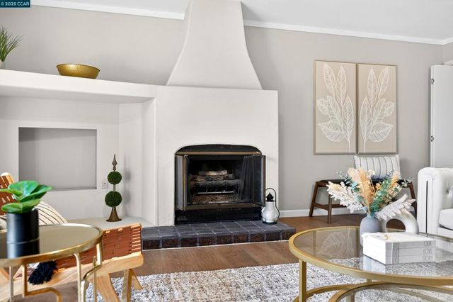 943 Hawthorne Dr, Rodeo, CA 94572