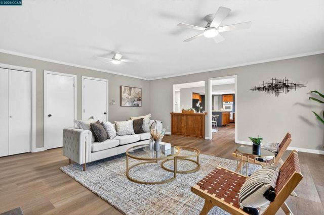 943 Hawthorne Dr, Rodeo, CA 94572