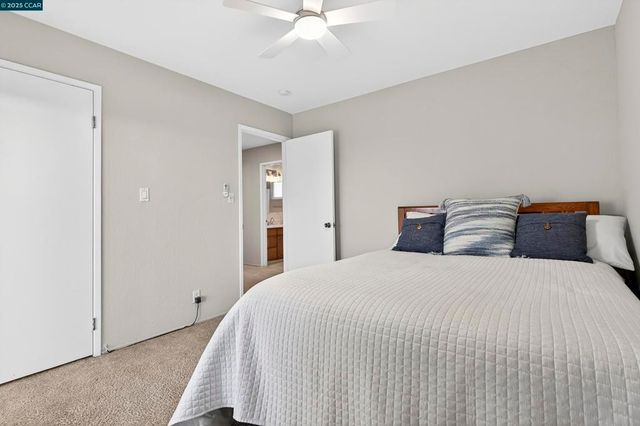 943 Hawthorne Dr, Rodeo, CA 94572