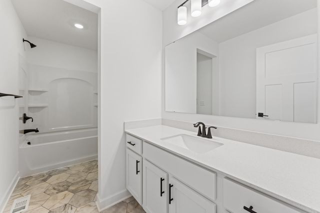 18566 Lincoln Street NW, Elk River, MN 55330