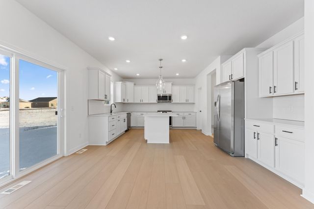 18566 Lincoln Street NW, Elk River, MN 55330