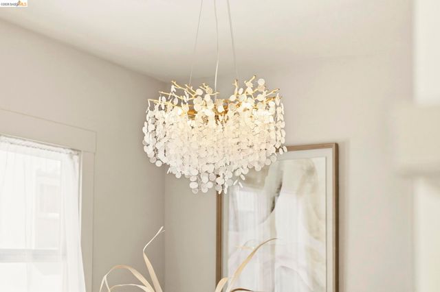 64 Ramona Ave., Oakland, CA 94611