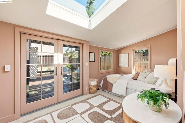 64 Ramona Ave., Oakland, CA 94611