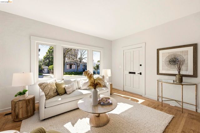 64 Ramona Ave., Oakland, CA 94611