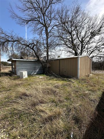 125 Robinson Street, Lake Bridgeport, TX 76426