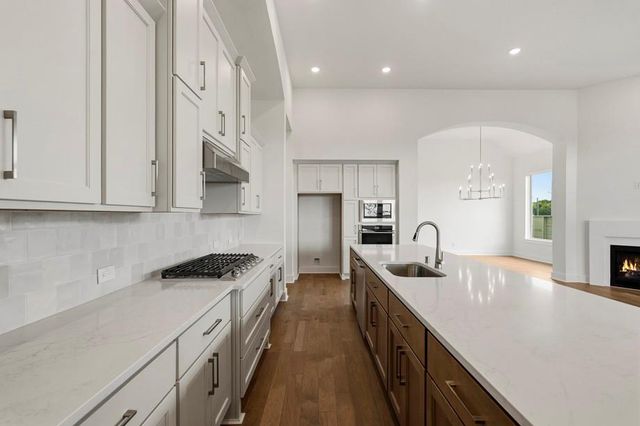 7013 Southwest Drive, League City, TX 77546