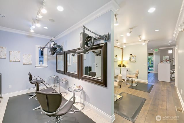 407 W Galer Street, Seattle, WA 98119