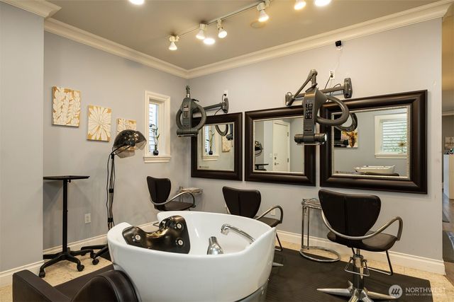 407 W Galer Street, Seattle, WA 98119