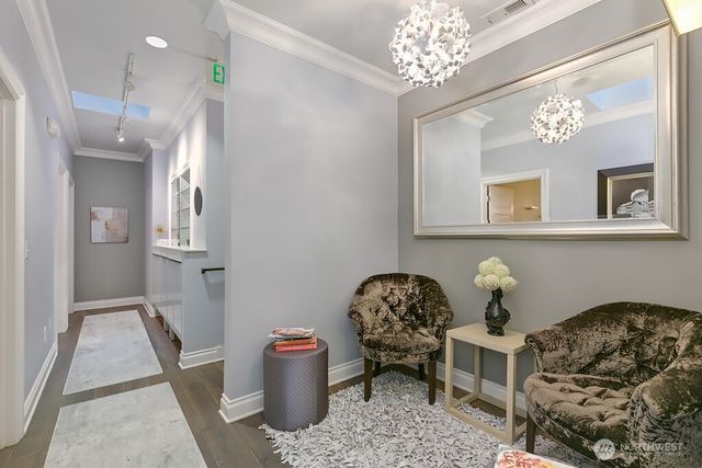 407 W Galer Street, Seattle, WA 98119