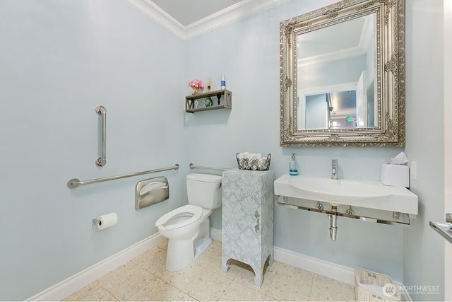 407 W Galer Street, Seattle, WA 98119