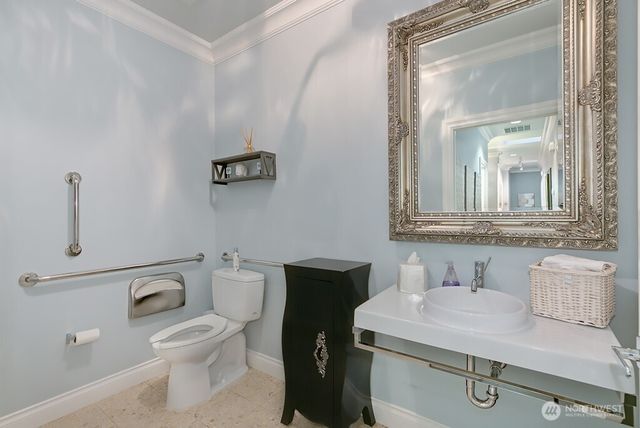 407 W Galer Street, Seattle, WA 98119