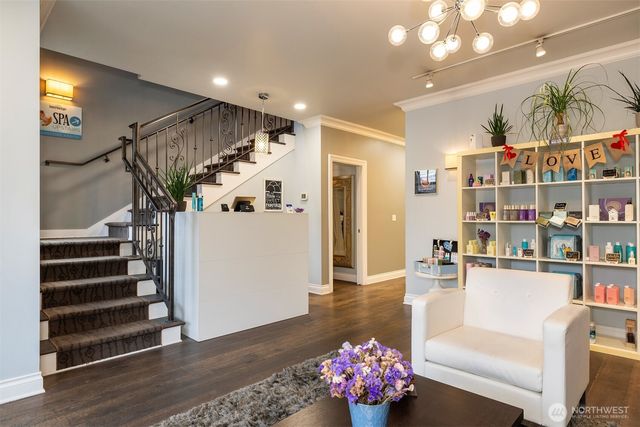 407 W Galer Street, Seattle, WA 98119