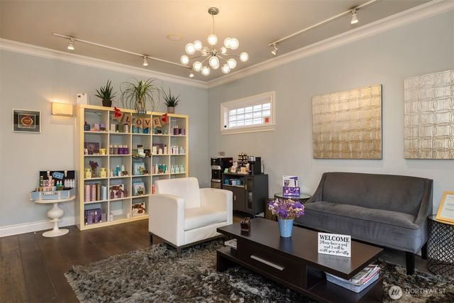 407 W Galer Street, Seattle, WA 98119