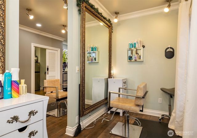 407 W Galer Street, Seattle, WA 98119