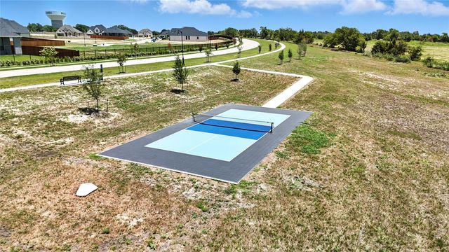 556 Flint Road, Waxahachie, TX 75167