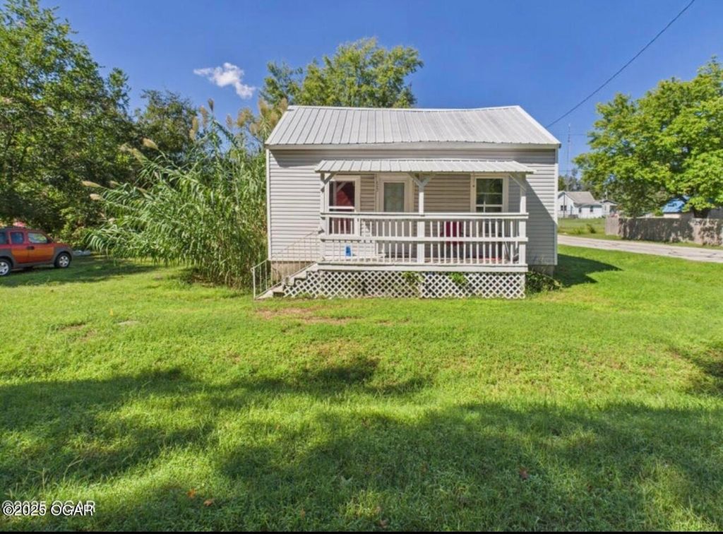 802 Patterson Street, Duenweg, MO 64841