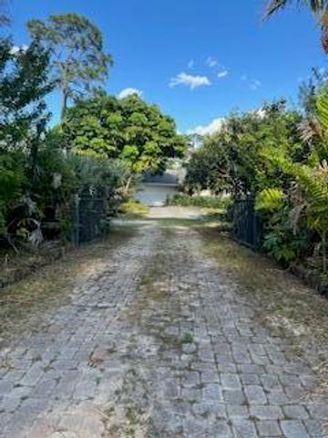 5420 Royal Palm Beach Boulevard, West Palm Beach, FL 33411