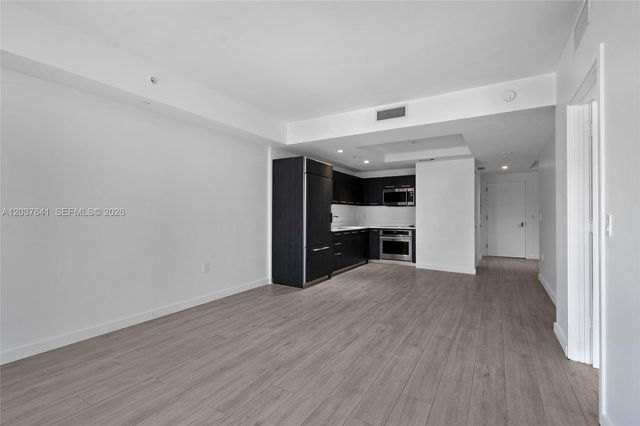 45 SW 9th St 2305, Miami, FL 33130