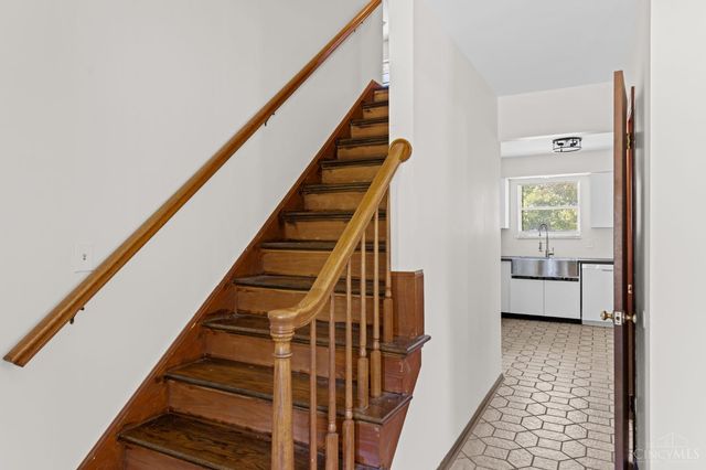 737 Shady Hollow Lane, Miami Twp, OH 45150