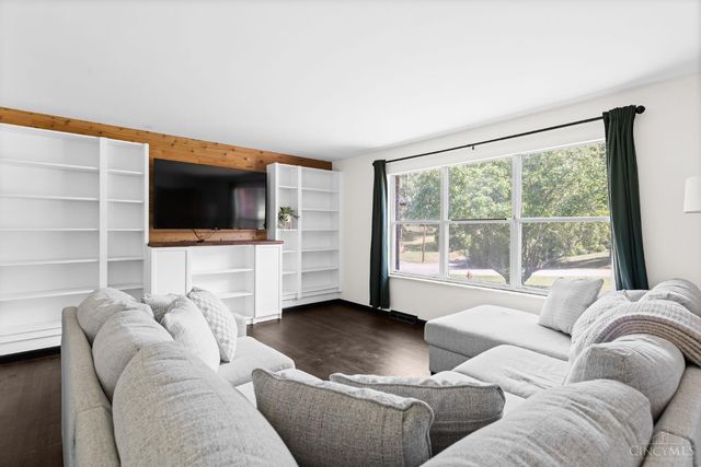 737 Shady Hollow Lane, Miami Twp, OH 45150