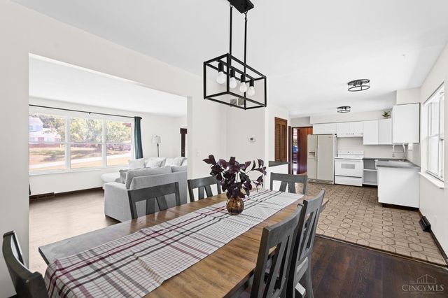 737 Shady Hollow Lane, Miami Twp, OH 45150