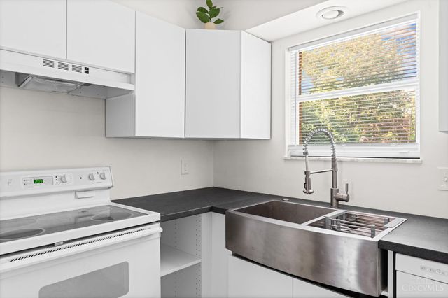 737 Shady Hollow Lane, Miami Twp, OH 45150