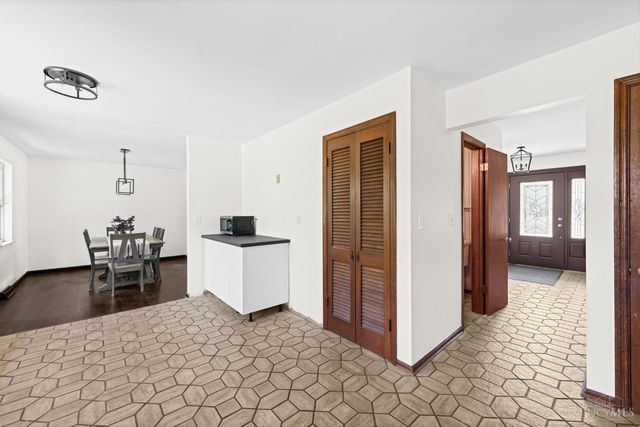 737 Shady Hollow Lane, Miami Twp, OH 45150