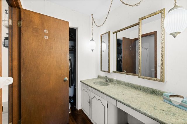 737 Shady Hollow Lane, Miami Twp, OH 45150