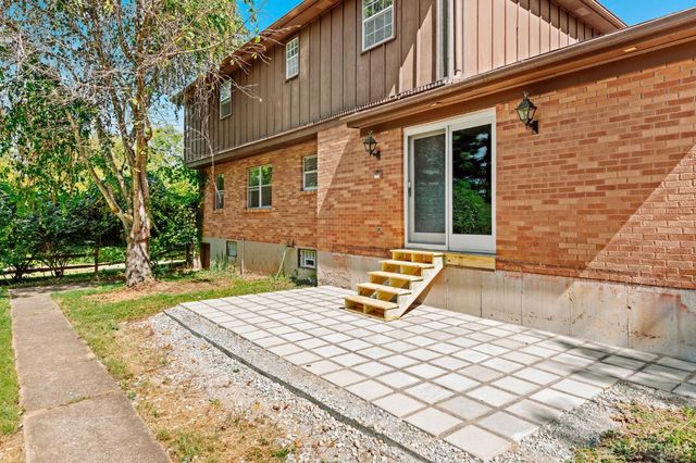 737 Shady Hollow Lane, Miami Twp, OH 45150