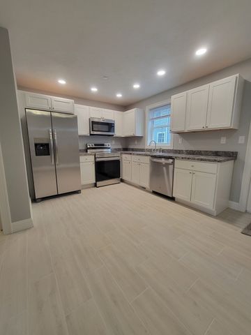55 Arlington Street 8, Brockton, MA 02301