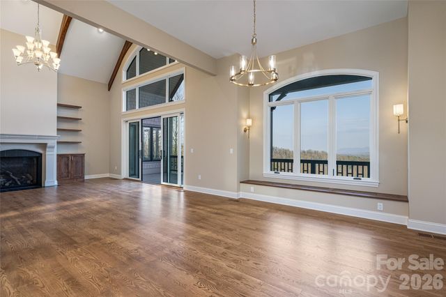 527 Falkirk Way, Zirconia, NC 28790