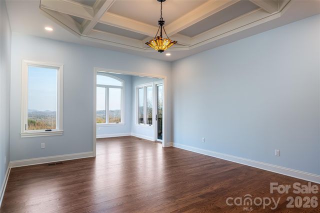 527 Falkirk Way, Zirconia, NC 28790