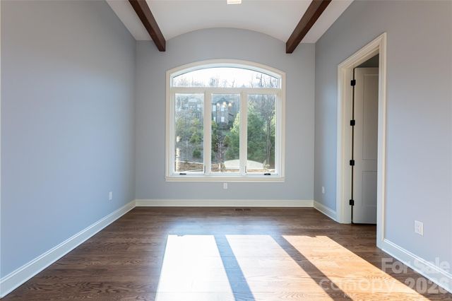 527 Falkirk Way, Zirconia, NC 28790