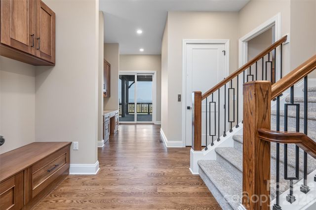 527 Falkirk Way, Zirconia, NC 28790
