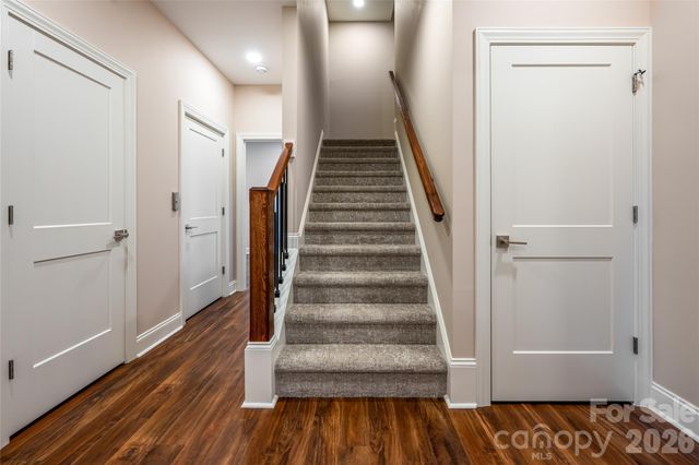 527 Falkirk Way, Zirconia, NC 28790