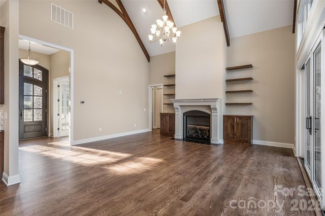 527 Falkirk Way, Zirconia, NC 28790