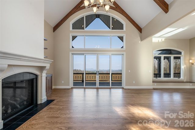 527 Falkirk Way, Zirconia, NC 28790