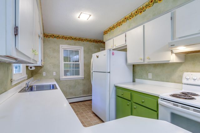 525 Briar Hill Road, Hopkinton, NH 03229