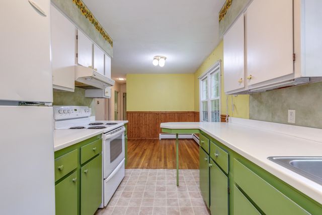 525 Briar Hill Road, Hopkinton, NH 03229