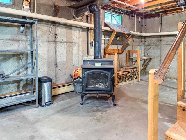 525 Briar Hill Road, Hopkinton, NH 03229