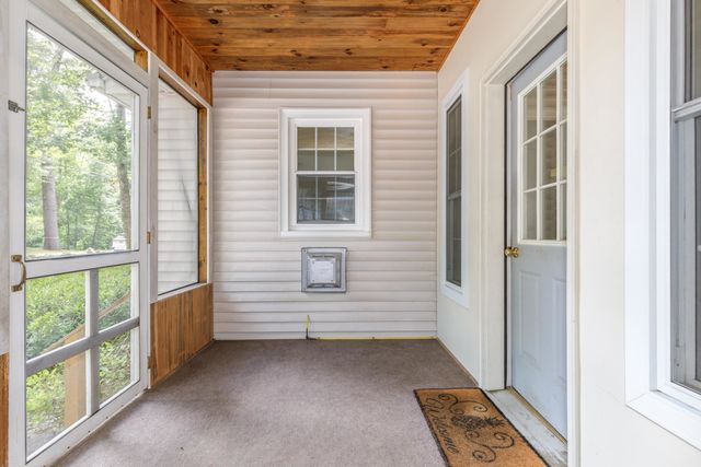 525 Briar Hill Road, Hopkinton, NH 03229