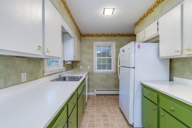 525 Briar Hill Road, Hopkinton, NH 03229
