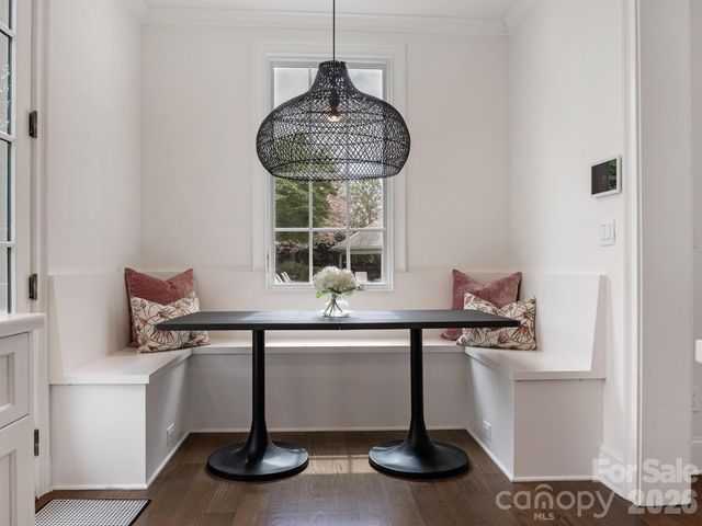 1930 Queens Road W, Charlotte, NC 28207