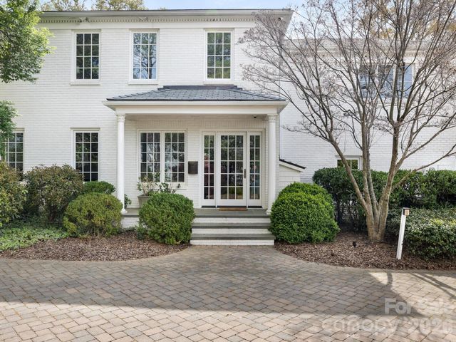 1930 Queens Road W, Charlotte, NC 28207