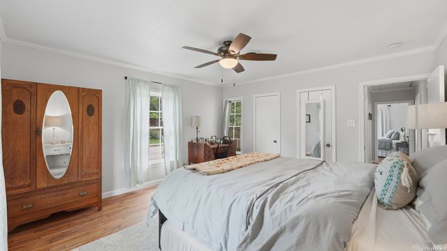 1031 E Walnut, Seguin, TX 78155