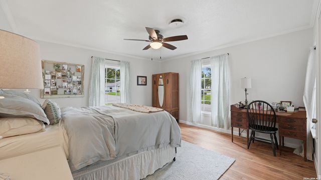 1031 E Walnut, Seguin, TX 78155