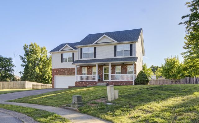 2804 Sharpie Dr, Clarksville, TN 37040