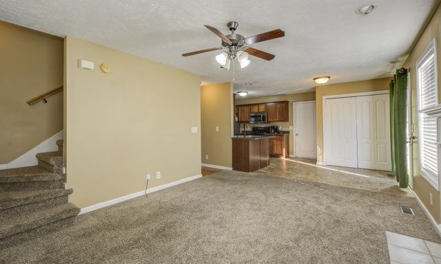 2804 Sharpie Dr, Clarksville, TN 37040