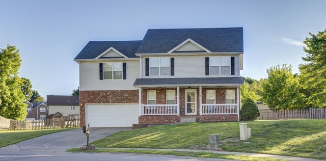 2804 Sharpie Dr, Clarksville, TN 37040