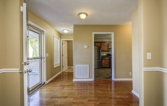 2804 Sharpie Dr, Clarksville, TN 37040